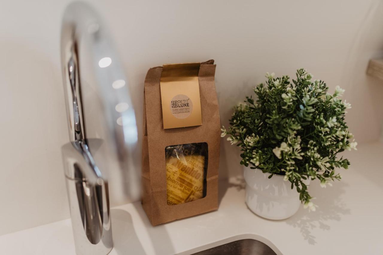 Petit Luxe Volta Apartaments Terrassa Exteriér fotografie
