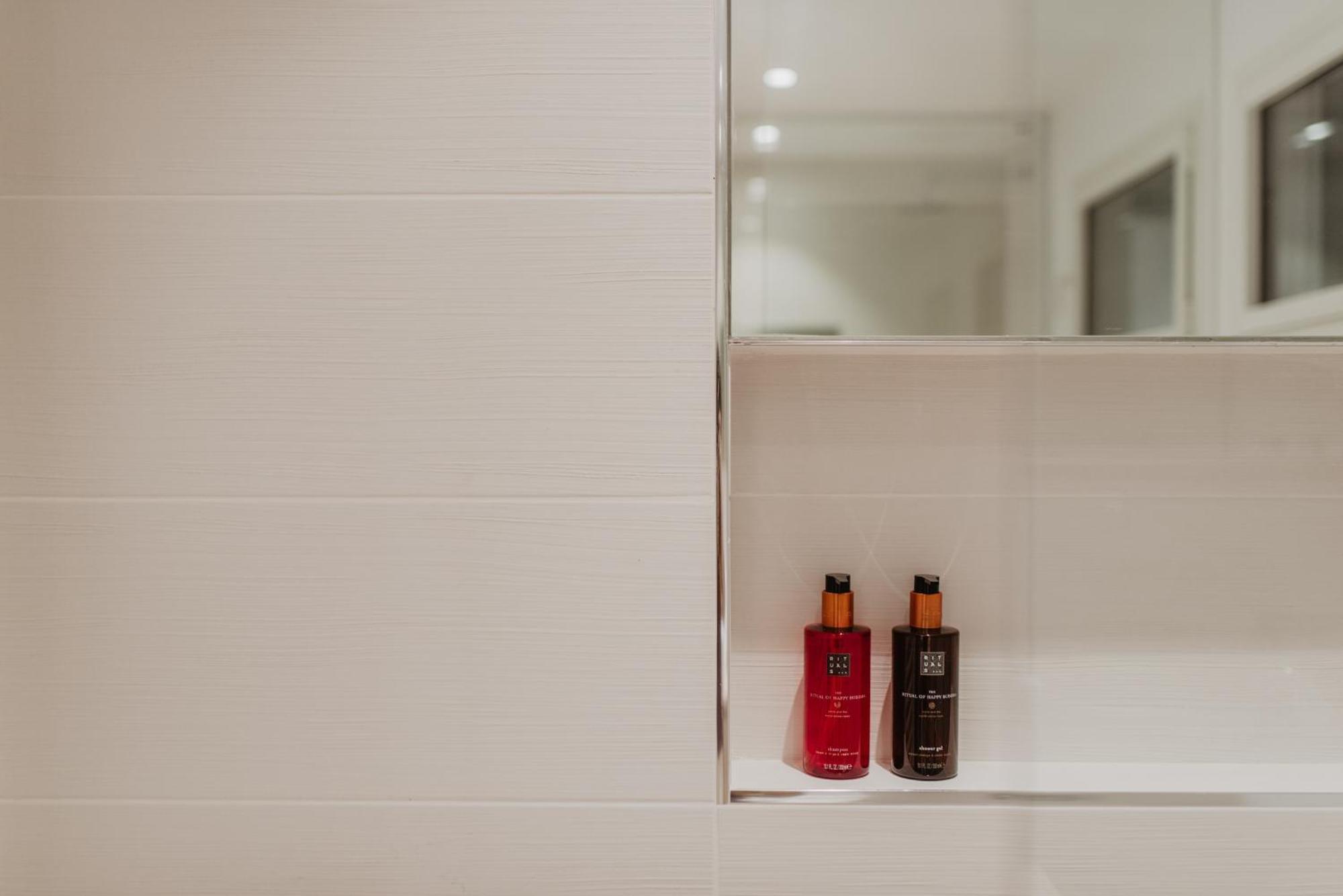Petit Luxe Volta Apartaments Terrassa Exteriér fotografie